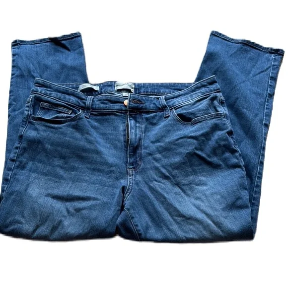 Universal Thread Blue Straight Leg Jeans - Picture 1 of 9